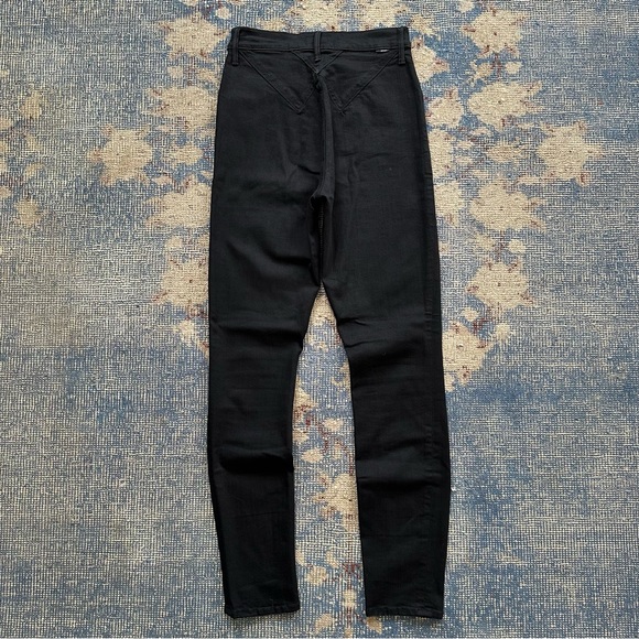 MOTHER The Diamond Swooner in Not Guilty 27 - Picture 7 of 7